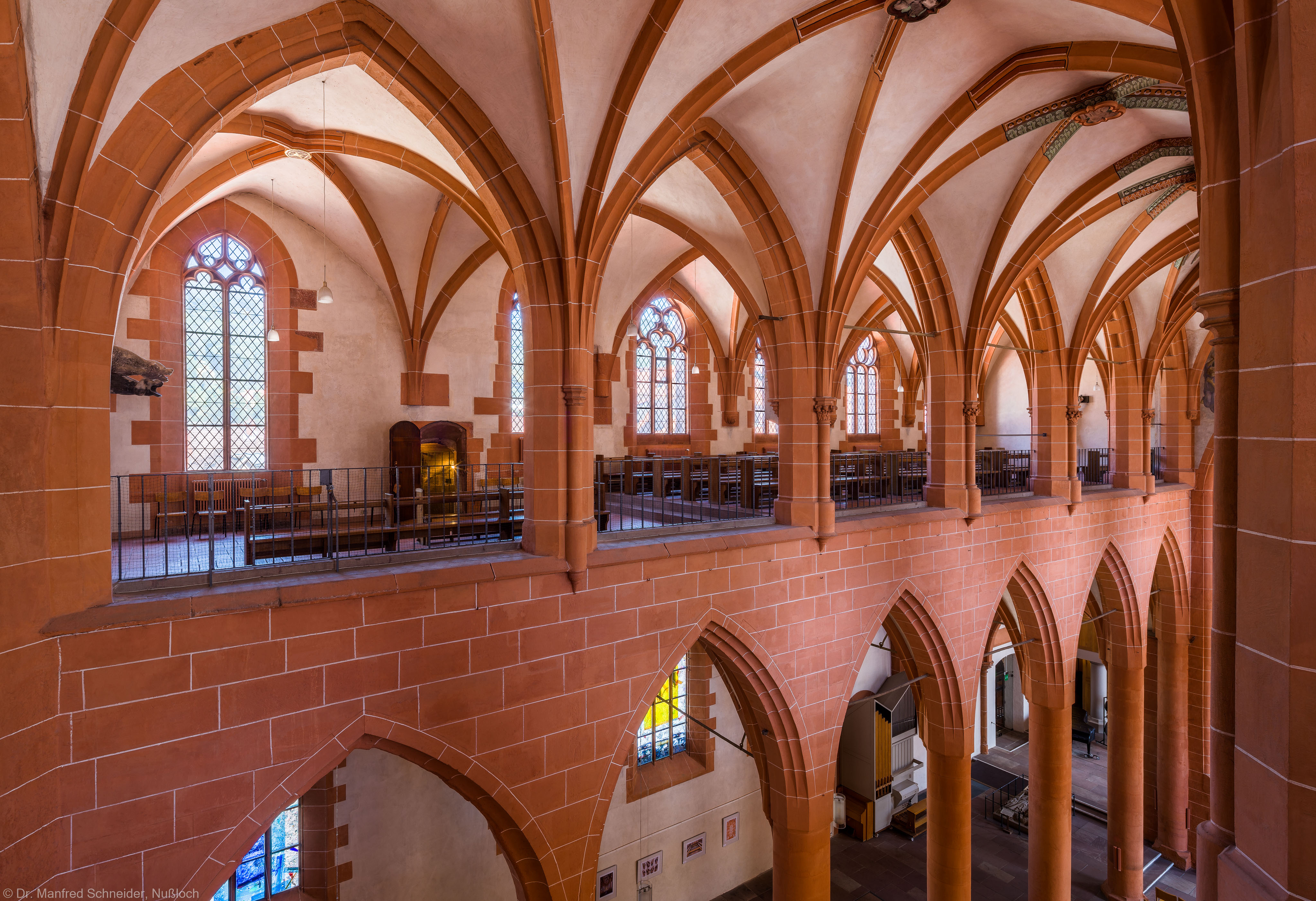 Heidelberg - Heiliggeistkirche - Nordempore - Blick vom Nordwesten der Südempore auf die Nordempore und in das Nordschiff (aufgenommen im Juli 2015, am frühen Nachmittag)