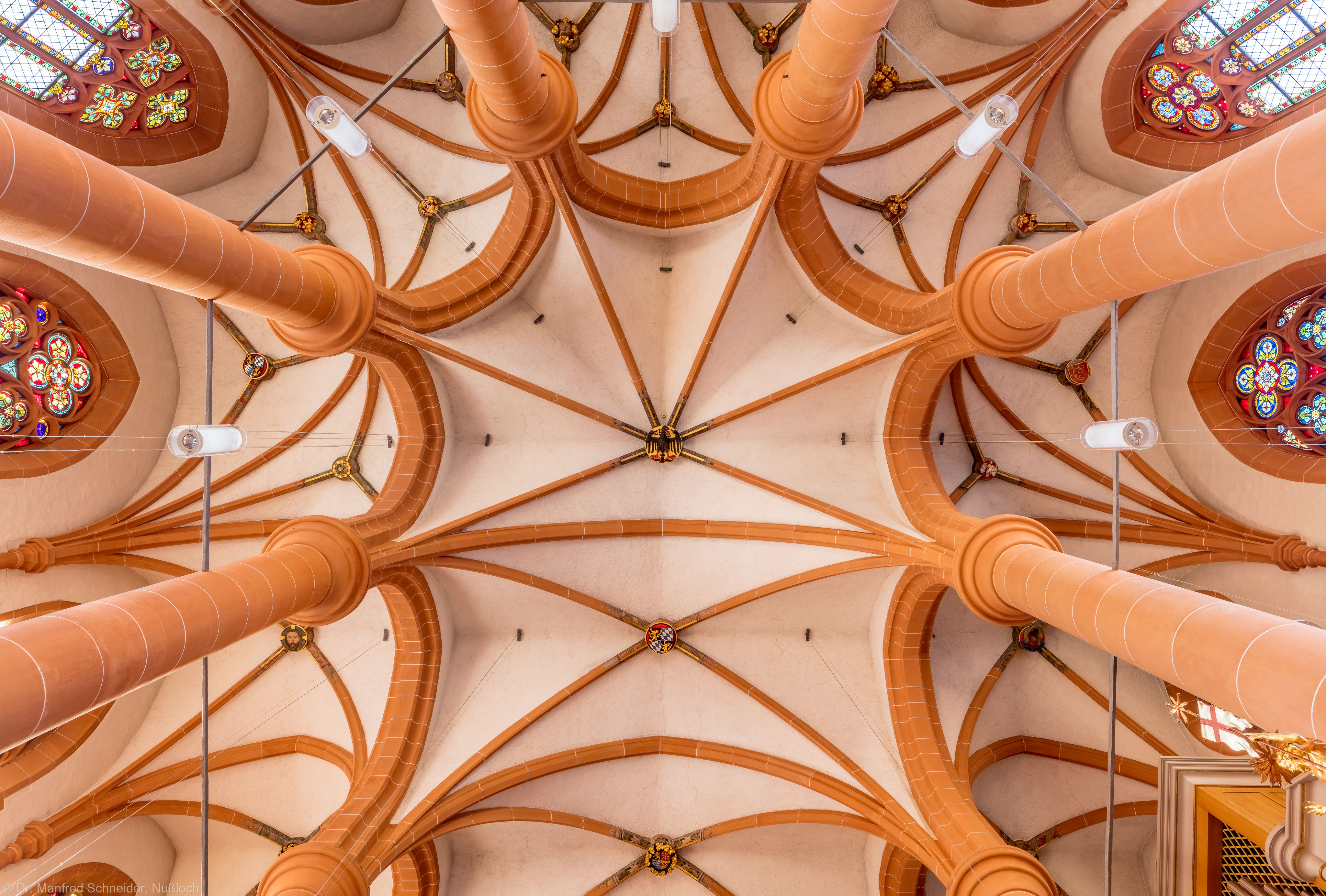 Heidelberg - Heiliggeistkirche - Chor - Blick in das Gewölbe, vom Zentrum des Chors aus gesehen (aufgenommen im Oktober 2015, am Nachmittag)